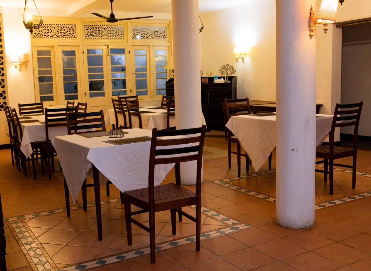 Barnes Villa Dehiwala-Mount Lavinia Exterior foto