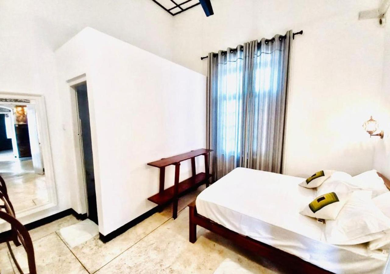 Barnes Villa Dehiwala-Mount Lavinia Exterior foto